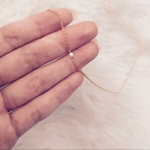 Micro pearl choker new in velvet pouch